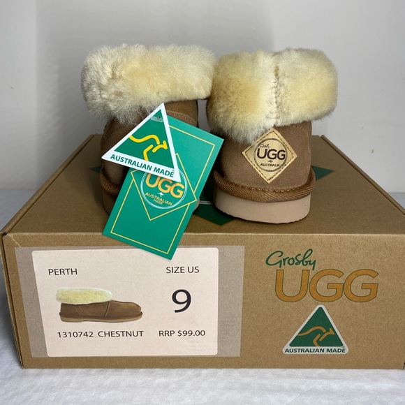 UGG Shoes - Woman’s Uggs Size 9 NWT